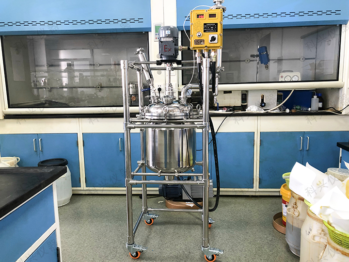 上?？婆d儀器與上海某實業公司合同不銹鋼反應釜